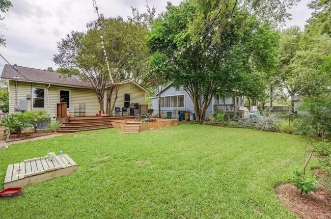 Building Photo - Discover Your Austin Oasis: Revitalized Bungalow with Hardwood Floors and Entertainer's Deck!
