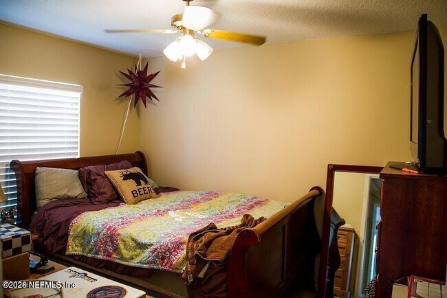 Building Photo - 11542 Wandering Pines Trail W