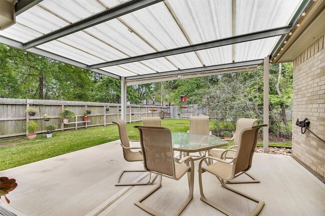 Building Photo - 29019 Pine Forest Dr