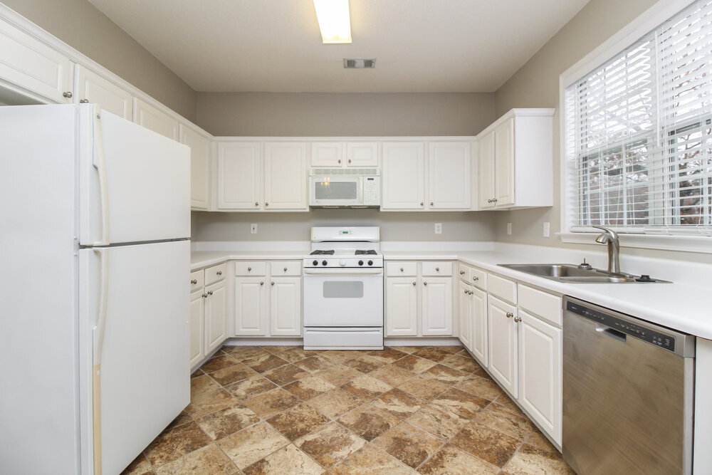 Building Photo - 809 Cataya Cove