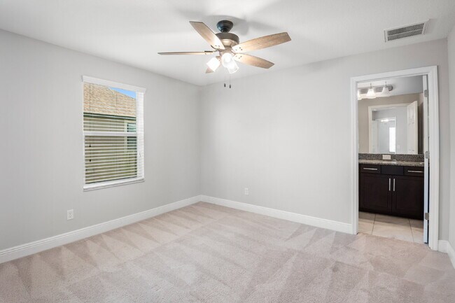 Building Photo - Beautiful Home For Rent in South Cove!