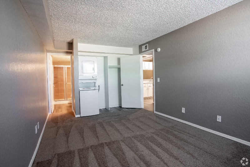 Building Photo - 8550 E Speedway Blvd