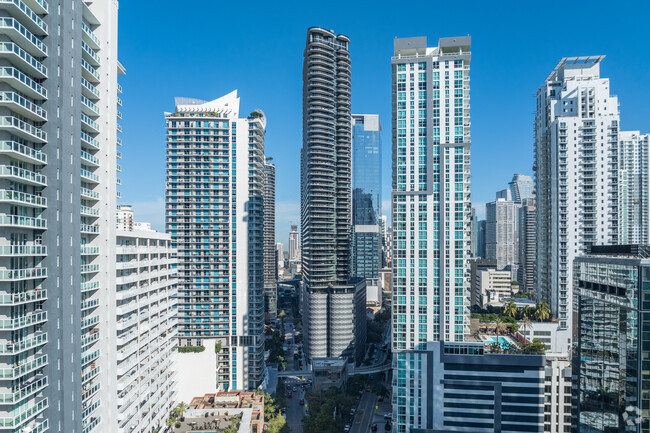 1000 Brickell Plz - Brickell Flatiron