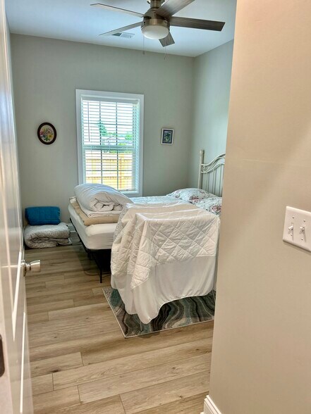 1st Bedroom - 196 Fairway Ln