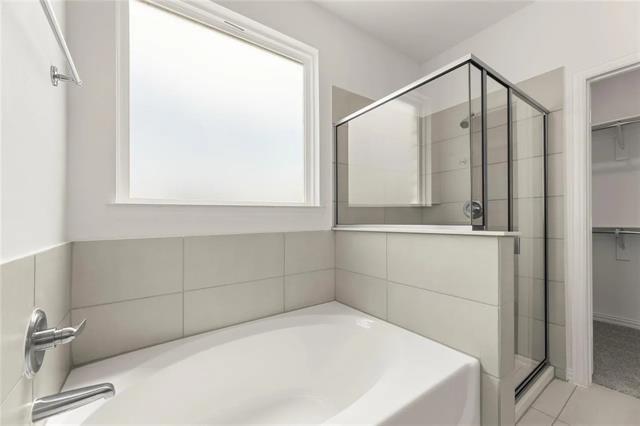 Building Photo - 212 Golden Run Dr