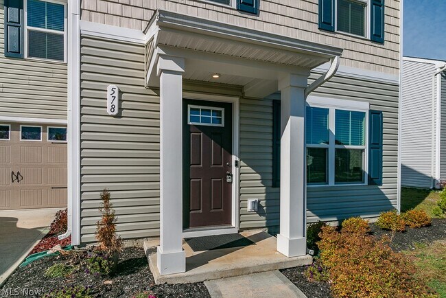 Building Photo - 578 Cherrywood Ln