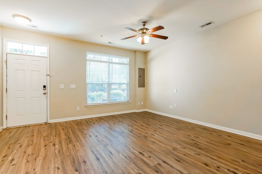 Building Photo - 311 Gilman Ln