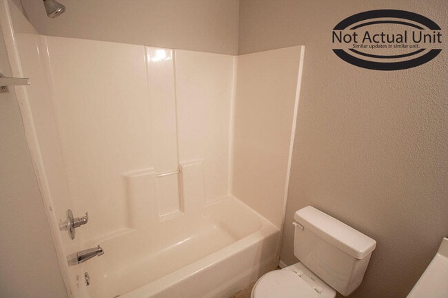 Building Photo - 1604 Citadel Dr