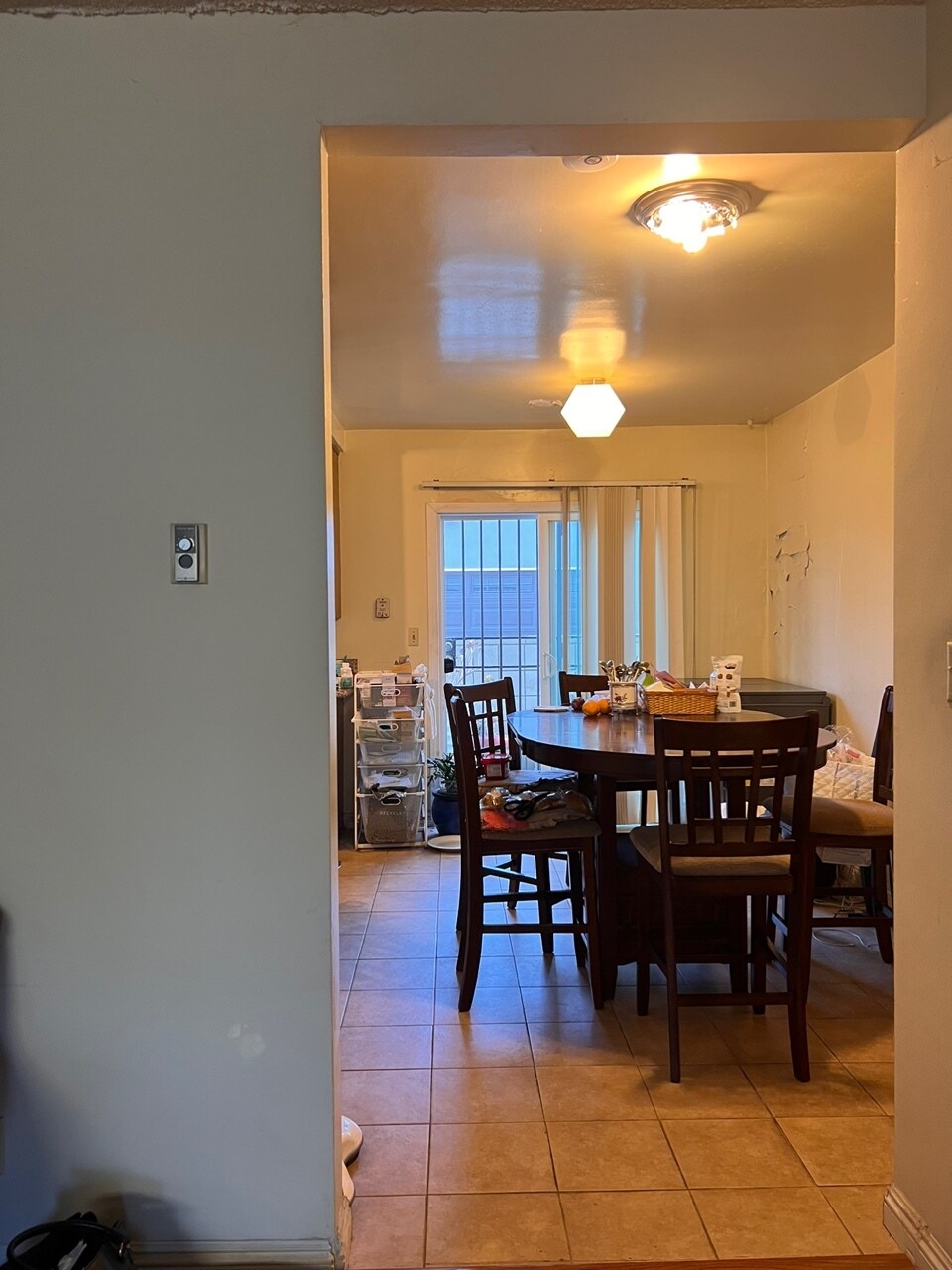 Dining Area - 16903 S Dalton Ave