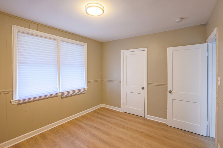 Building Photo - 2454 Terra Firma Rd