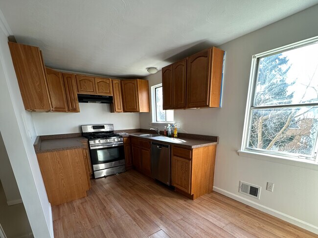 Building Photo - 1078C Mount Hope Ave