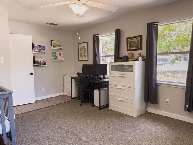 Building Photo - 1335 Belvin St