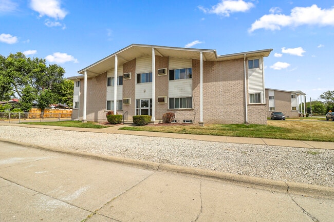 Building Photo - 610 Harrison Blvd