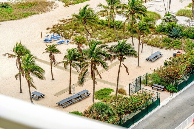 Building Photo - 750 N Ocean Blvd