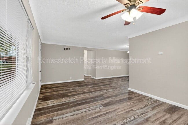 Building Photo - 23 Colchester Dr