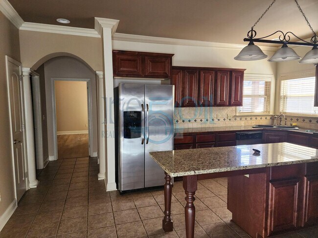 Building Photo - A Beautiful 3BR 2BA Home in WLR