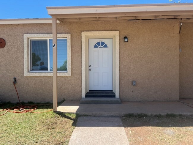 Building Photo - 1001 Elledge Dr
