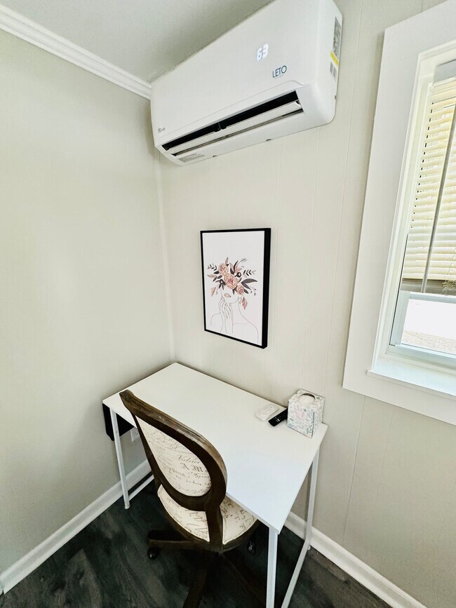 Building Photo - 1B Christopher St