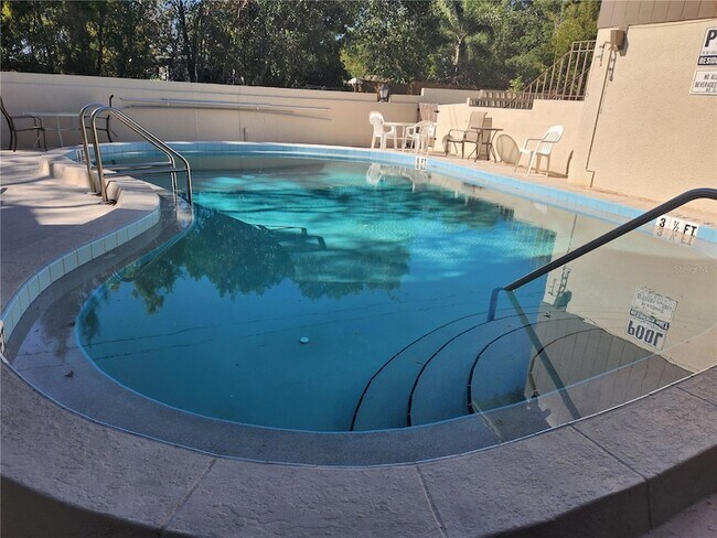 Building Photo - 6042 1st Ave S