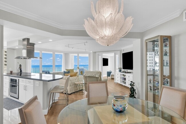 Building Photo - 550 S Ocean Blvd