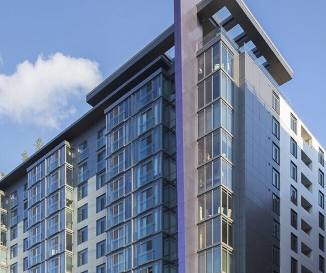 Building Photo - 1343 Ives Pl SE