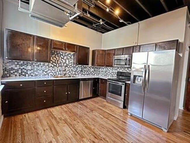 Building Photo - Fitzgerald 1614