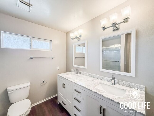 Building Photo - 9312 Alderbury St