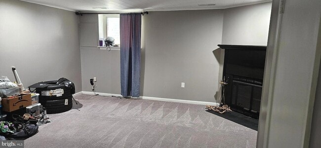 Building Photo - 6266 Ducketts Ln