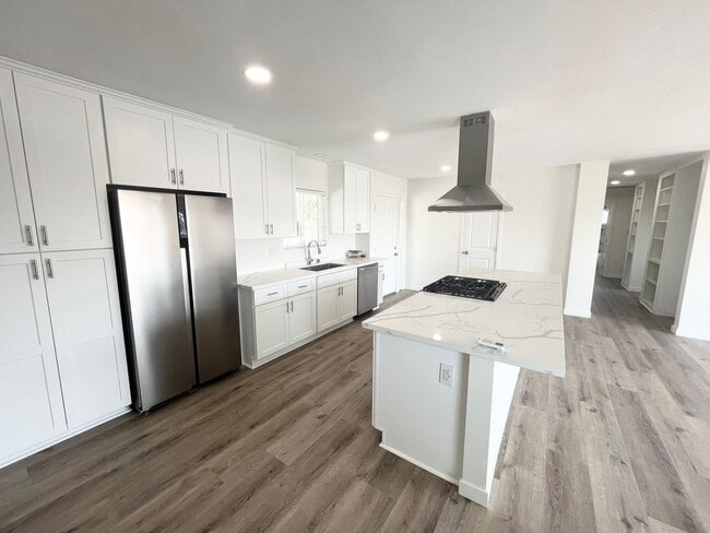 Building Photo - Modern 3-Bedroom Townhome in Chula Vista –...