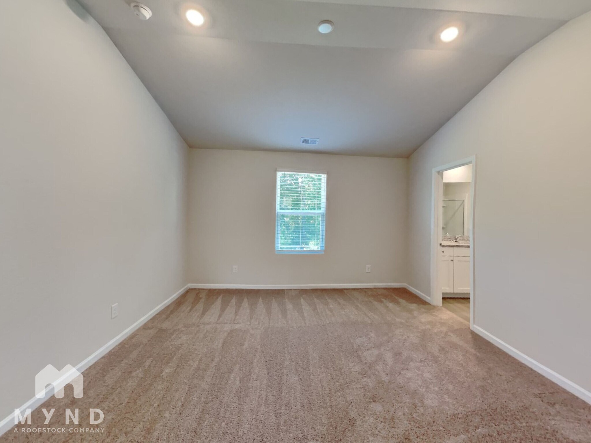 Building Photo - 173 Taverners Ln