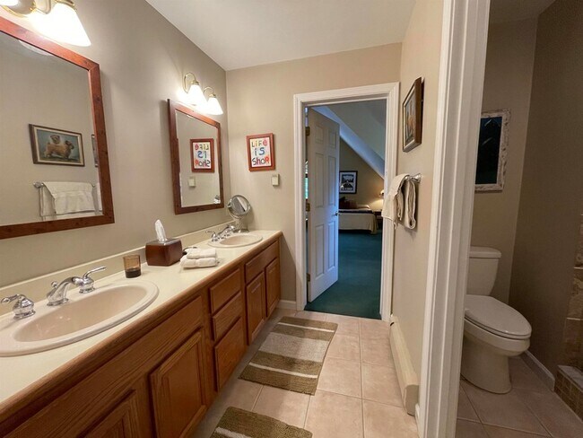 Building Photo - 21 Valley View Rd