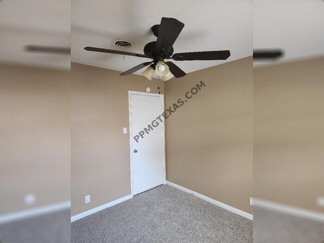 Building Photo - 5453 Wayside Ave