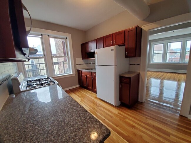 Building Photo - 12 Canfield St