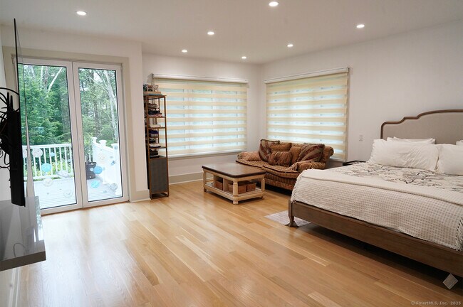 Building Photo - 9 Grey Fox Lane