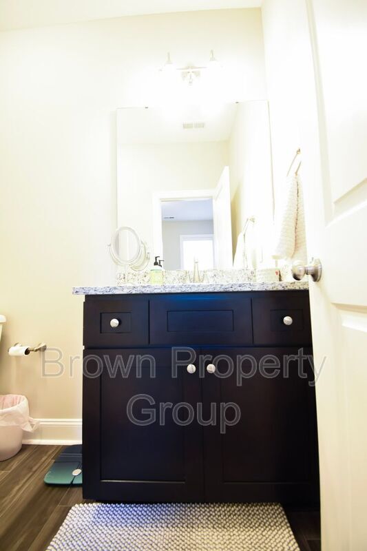 Building Photo - 517 Rempstone Ln