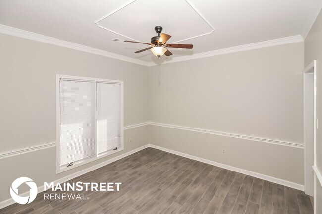 Building Photo - 4237 Monterey Dr