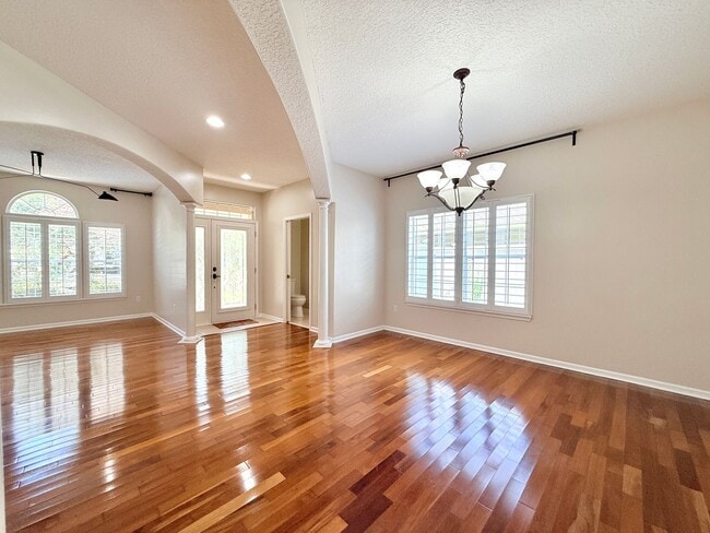 Building Photo - Spacious Two-Story Home with Hot Tub, Pool Table & Fenced Yard in Panther Creek