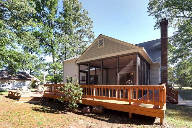 Building Photo - 103 Jonquil Ct