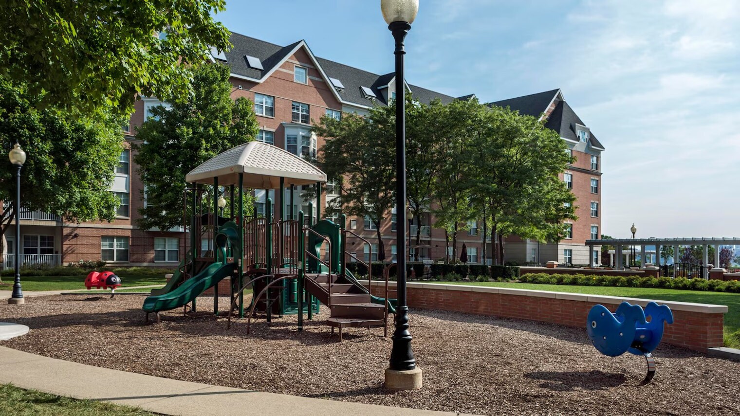 Building Photo - 444 Washington Blvd