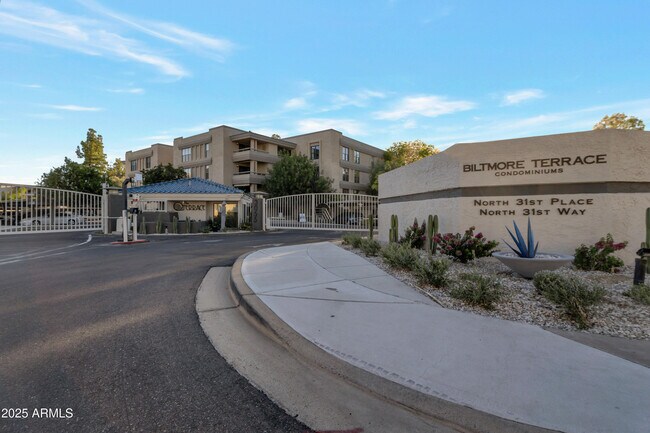 Building Photo - 5102 N 31st Pl