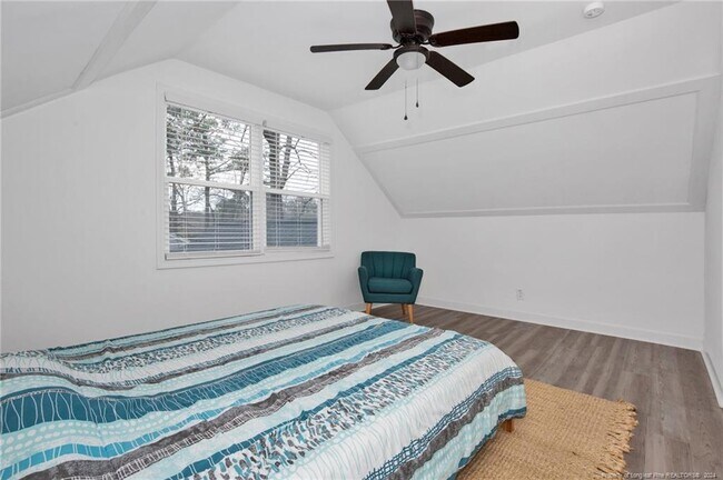 Building Photo - 506 Cross St