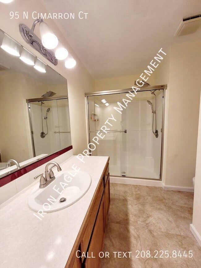 Building Photo - 95 N Cimarron Ct