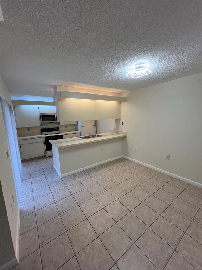 Building Photo - 849 Blue Ridge Cir