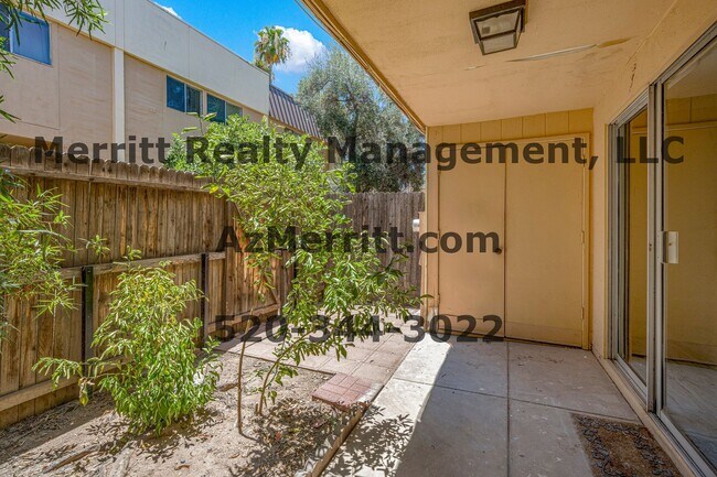 Building Photo - 1337 E Fort Lowell Rd
