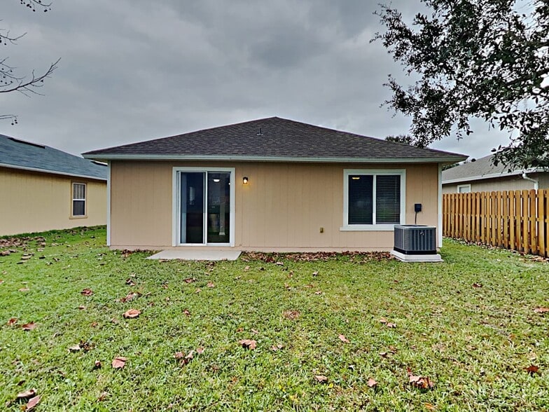 Building Photo - 713 Wynfield Cir