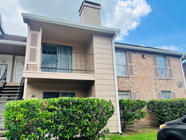 Building Photo - 2800 Jeanetta St