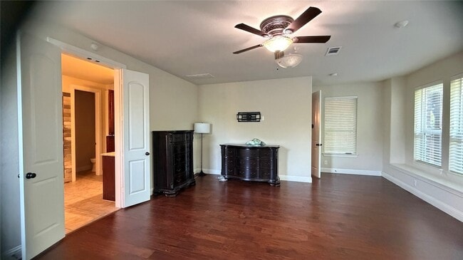 Building Photo - 6728 S Fork Dr