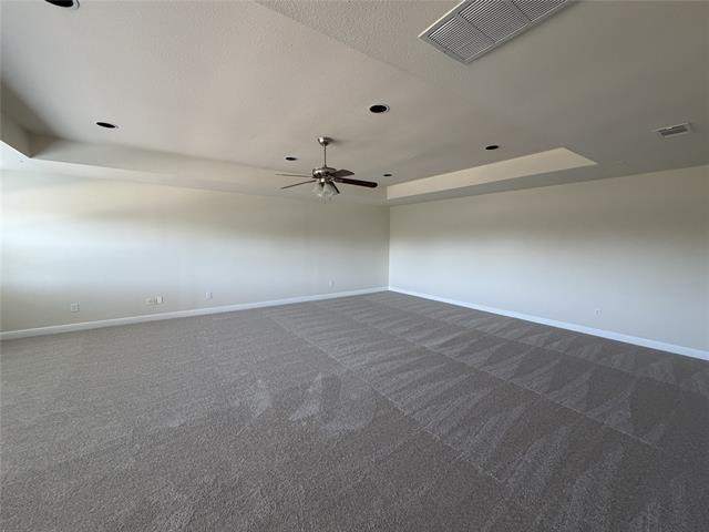 Building Photo - 1001 Meadow Creek Dr