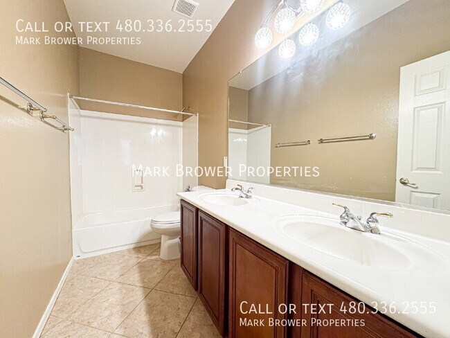 Building Photo - 1861 E Indigo Dr