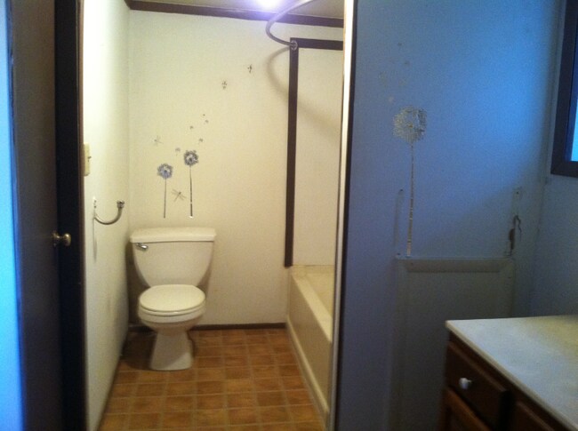 Building Photo - 22 Dosch Ln